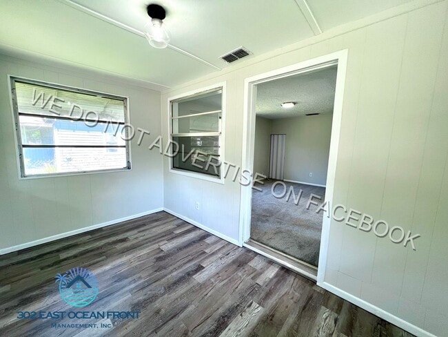 1953 W 13th St