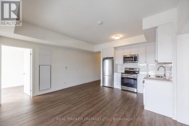 Photo - 51 Clarington Blvd Unité 402