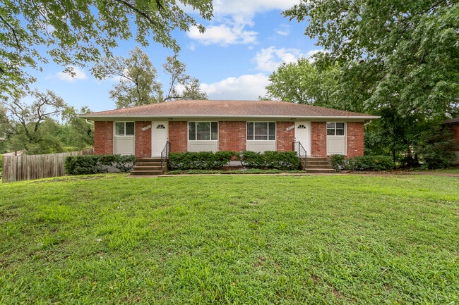 Photo - 507 NE Corder St
