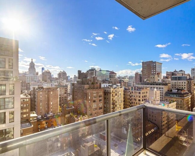 Photo - 160 E 22nd St Unit 14B