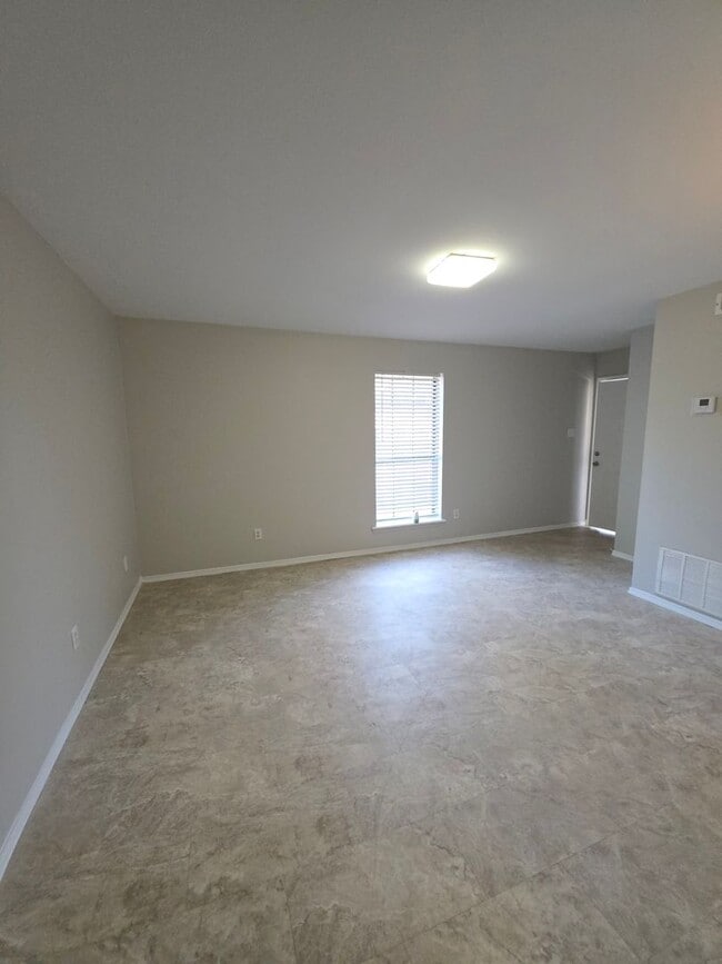 Photo - 600-604 East 7th Unidad 600