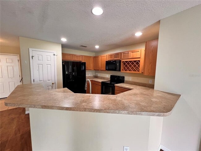 Photo - 2476 Hassonite St