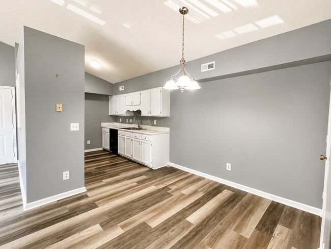 Photo - 7117 W Friendly Ave