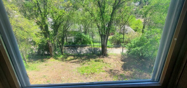 Photo - 806 Price St