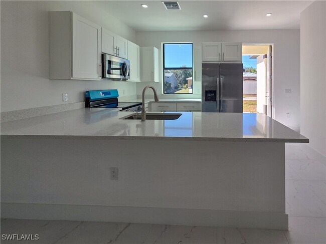 Photo - 4814 30th St SW