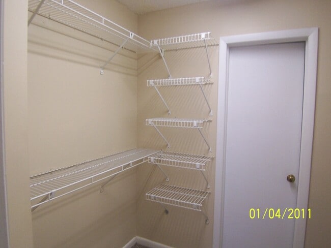 Photo - 1600 Park Cir