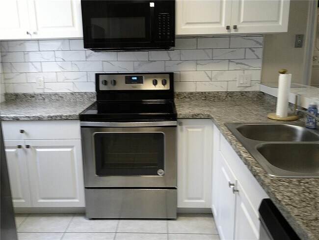 Photo - 25050 Sandhill Blvd Unit 8A1