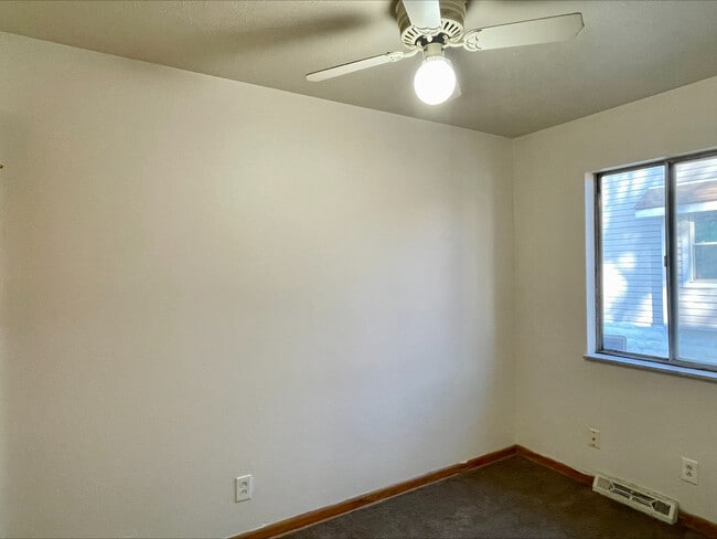 Photo - 1414 Geneva Ave Unit 1414