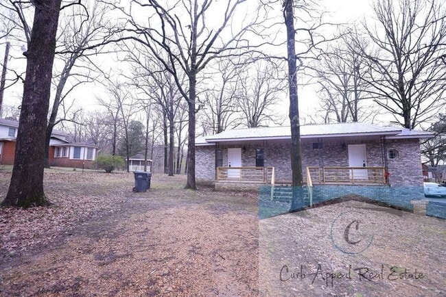 Building Photo - Move in special $500!! Beautifully renovated 1 bed / 1 bath duplex in a great neighborhood!!