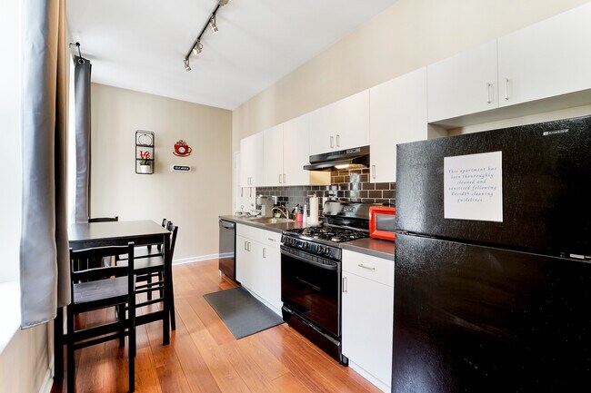 Photo - 613 S 16th St Unit Apt 1