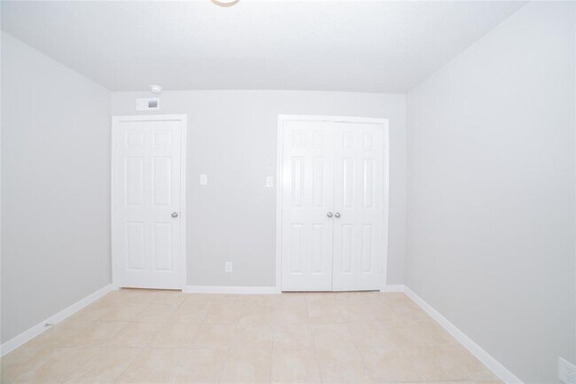 Photo - 2010 N Travis St Apartment Unit 116