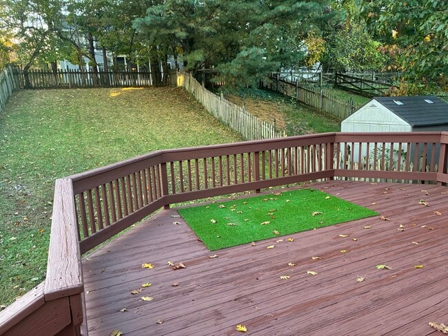 Building Photo - 623 Saint Georges Station Rd