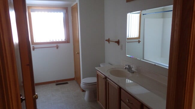 Photo - 6900 Meadow Rose Ln