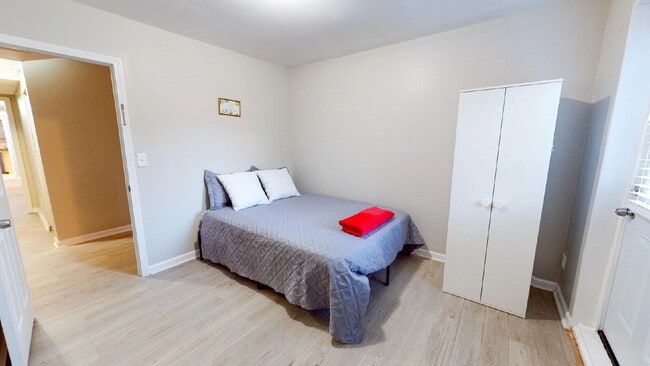 Photo - Gorgeous Renovated Home with Large Common Areas and Kitchen Island, Near Covington Hwy in Lithonia