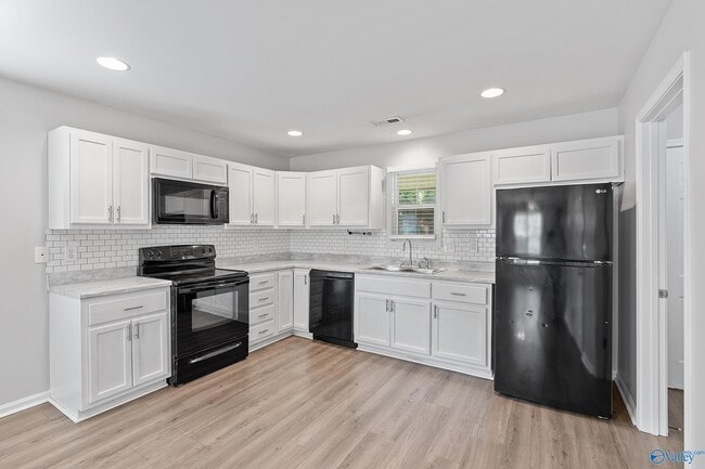 Photo - 2904 Wilson Dr NW