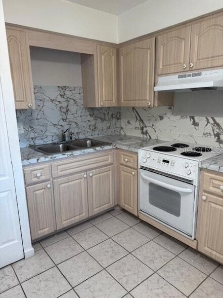 Photo - 3325 Bee Ridge Rd Unidad 4A