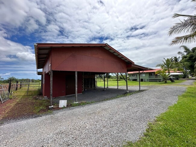 Photo - 1050 Ainalako Rd