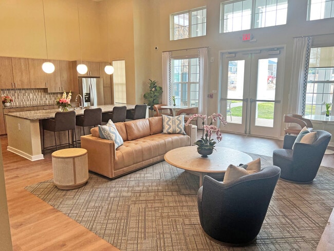 Building Photo - Springhouse Square