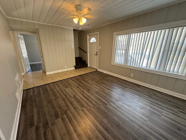 Photo - 16935 Western Ave