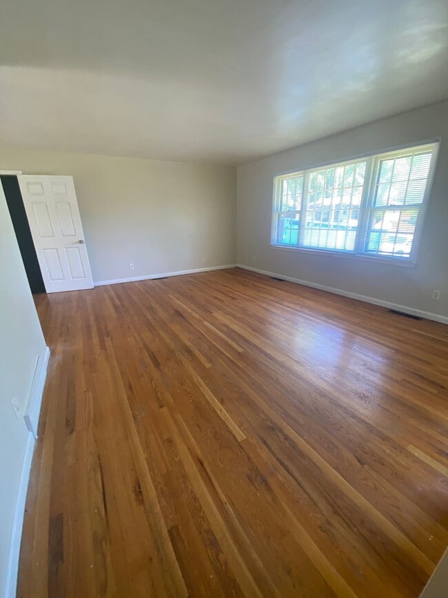 Photo - 6103 Fairlane Dr