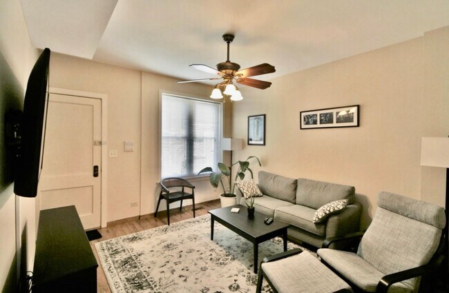 Photo - 4041 N Monticello Ave Unit 4043-2