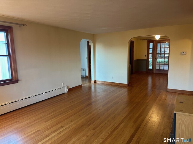Photo - 989 N Farms Rd