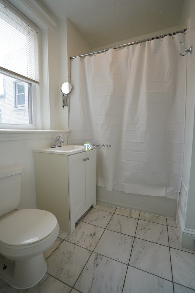 Photo - 82 Brainerd Rd Unidad 19