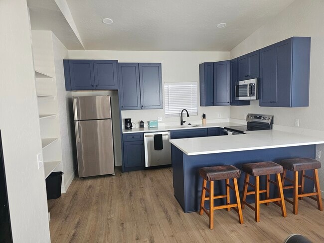 Photo - 2015 Elm Ave Unit B-ADU