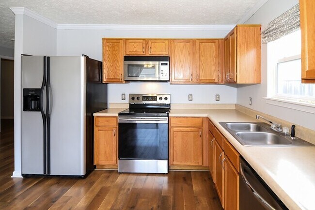 Photo - Fabulous Ranch In Highly Desirable Crossfield!