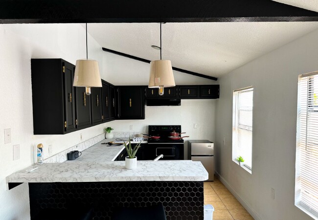 Photo - 109 E Venus Ln Unit 1