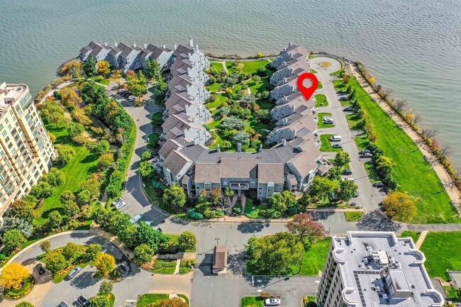 Building Photo - 14A Riverview Cir Unit 14A