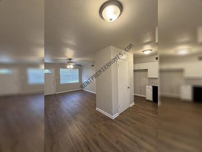 Photo - 7720 Bradley Dr