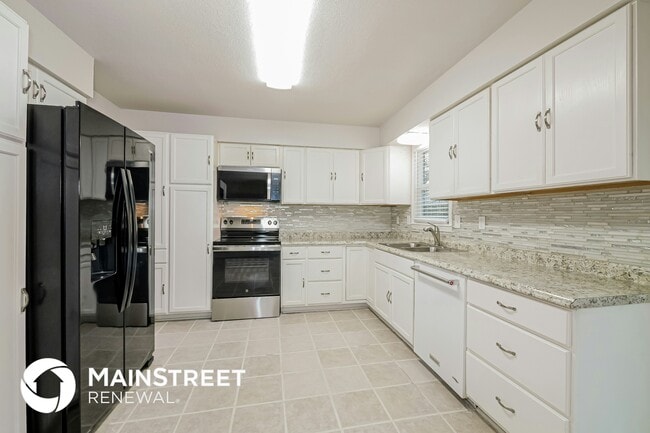 Photo - 838 E 125th Terrace