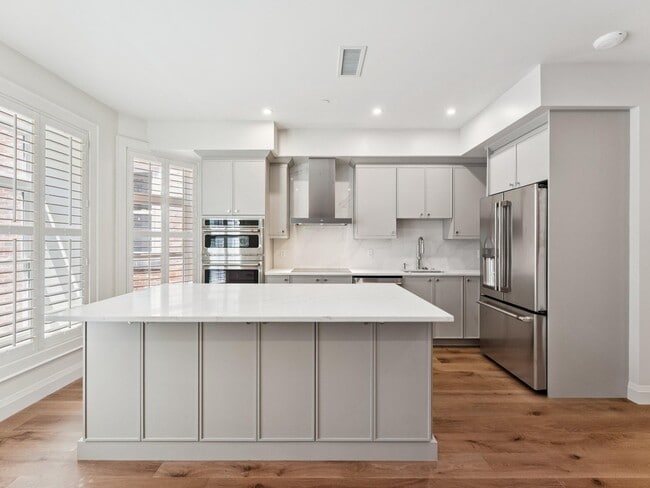 Photo - 1508 21st St NW