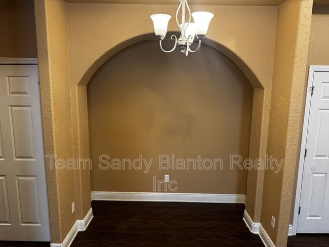 Photo - 7071 Lake Joanne Dr