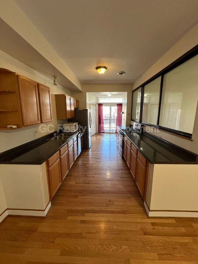 Photo - 6130 S Greenwood Ave Unidad 3