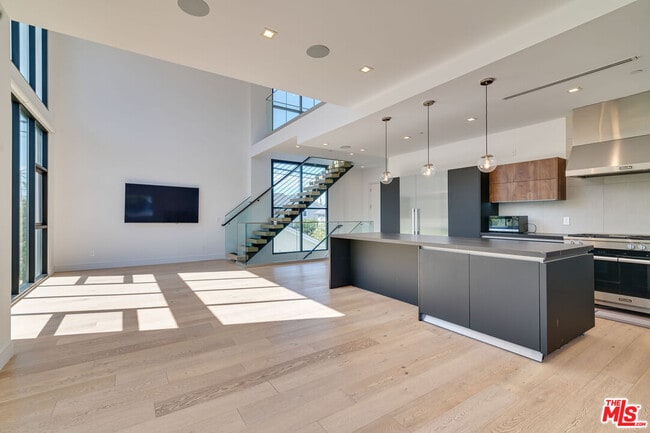 Photo - 11347 Mississippi Ave