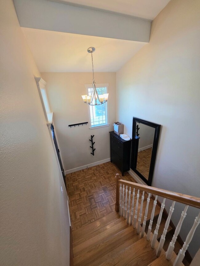 Photo - Auburn west hill 4 bedroom and 3 bathroom well maintained home.  Available NOW!