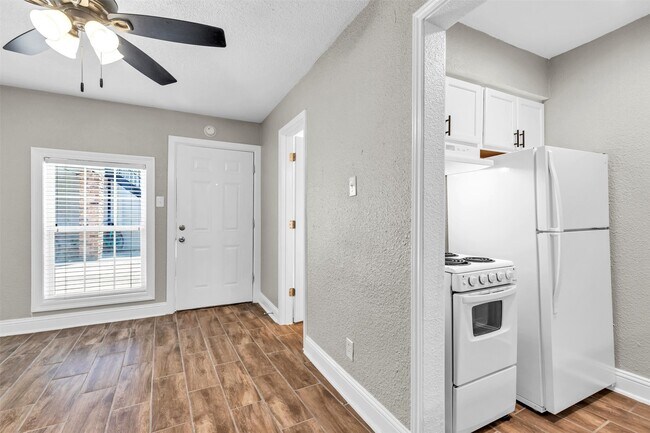 Photo - 1423 Hawthorne St Unit 2