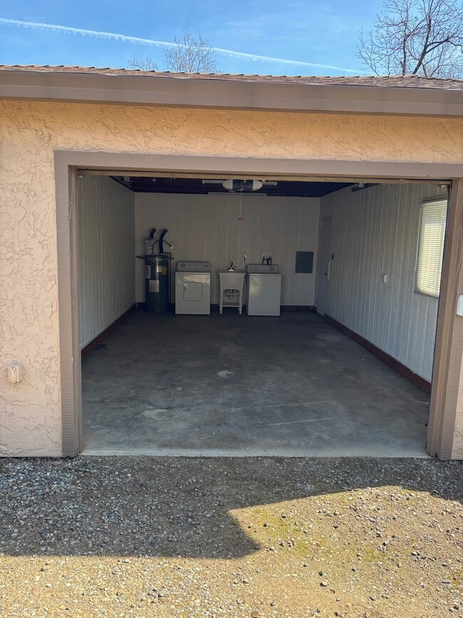 Photo - 3710 Fairgrounds Dr