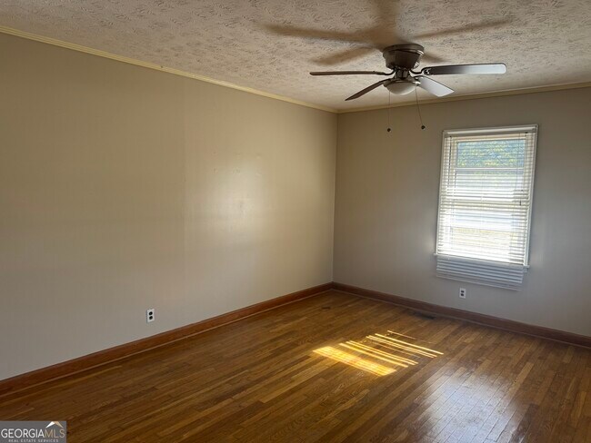Photo - 2238 Emory St SW