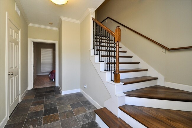Photo - 1613 Detering St
