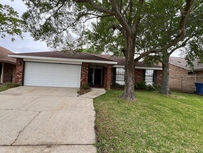 Photo - Move in ready in Eden Isles