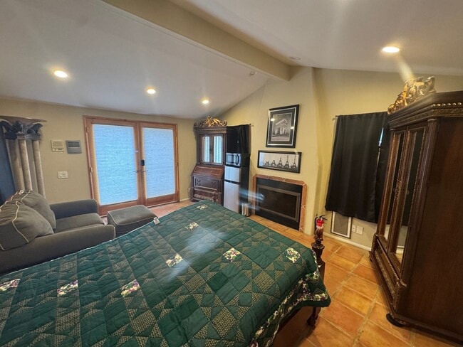 Photo - Quail Canyon Rd Unidad Apt #B