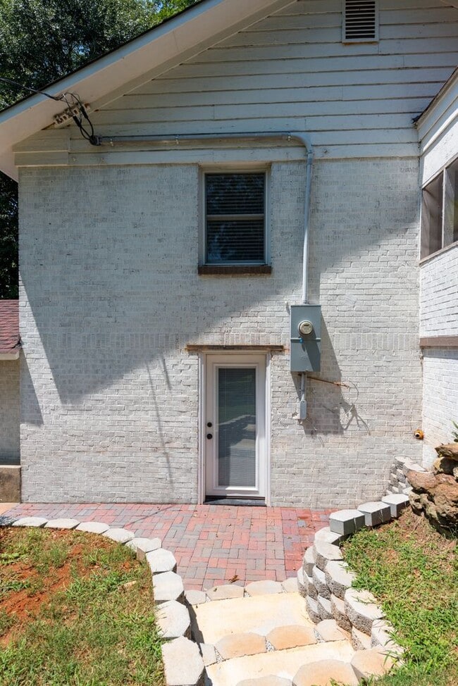 Photo - 2615 W Main St Unit 1