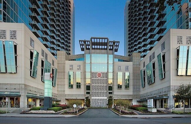 Photo - 5925 Almeda Rd Unidad N20