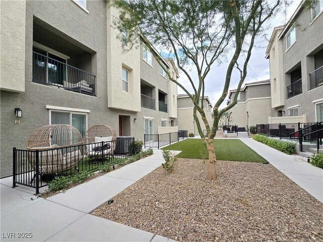 Photo - 2843 Kona Blue Ln