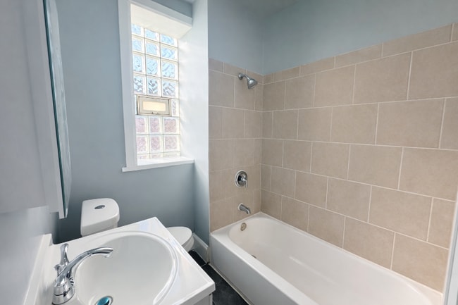 Photo - 10921 S Wabash Ave Unit 1