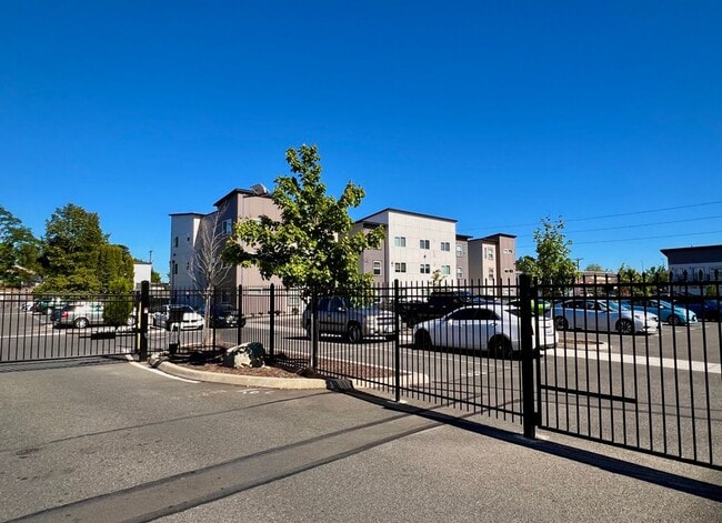 Grand Pacific Apartments