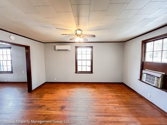 Photo - 1814 S Holly St